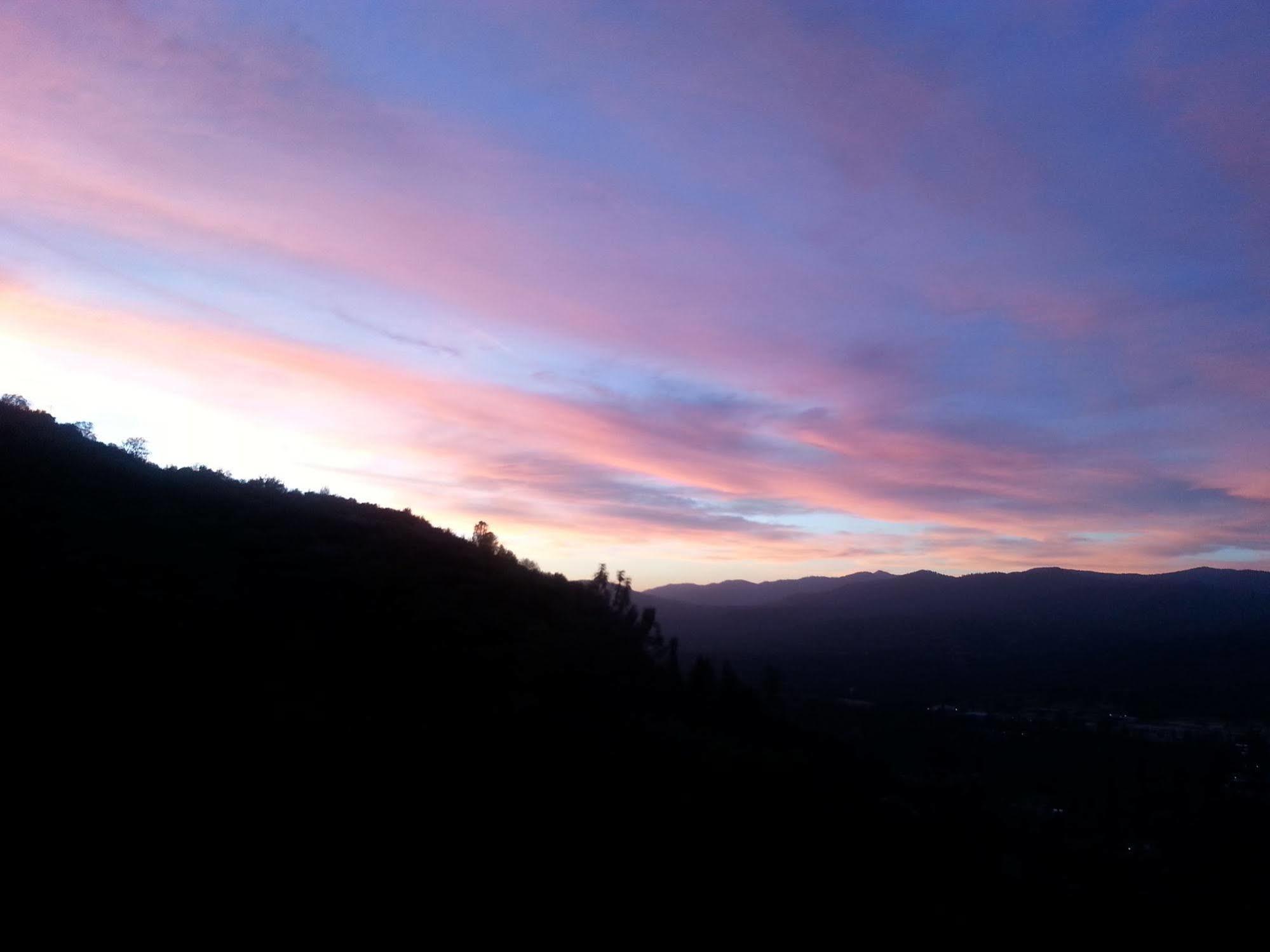 Yosemite Sierra View Bed & Breakfast Oakhurst Exterior foto
